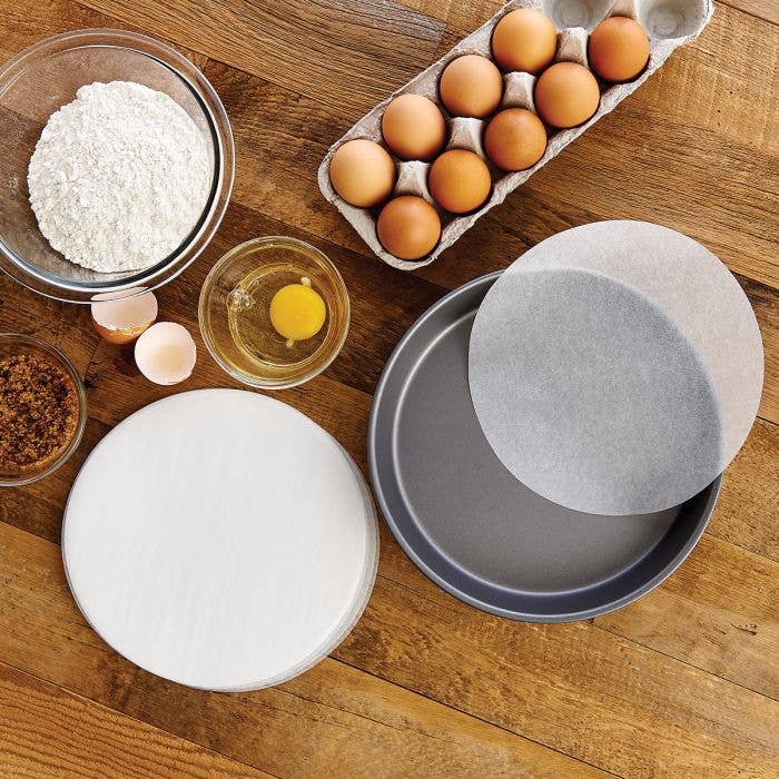 Baking Bleached Round Parchment Paper, 10in