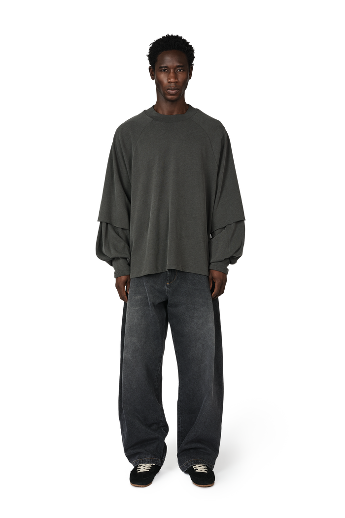 Denim Bermuda Jeans in Stone