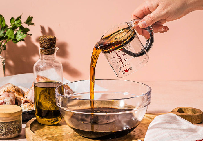 Upcup® - 4-in-1 Adjustable Measuring Cup